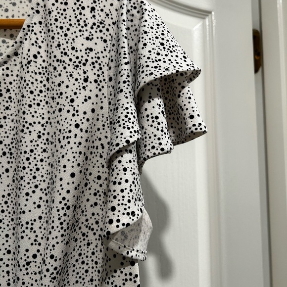 Lot of four  Women’s summer/spring tops - all size large. - Picture 6 of 16